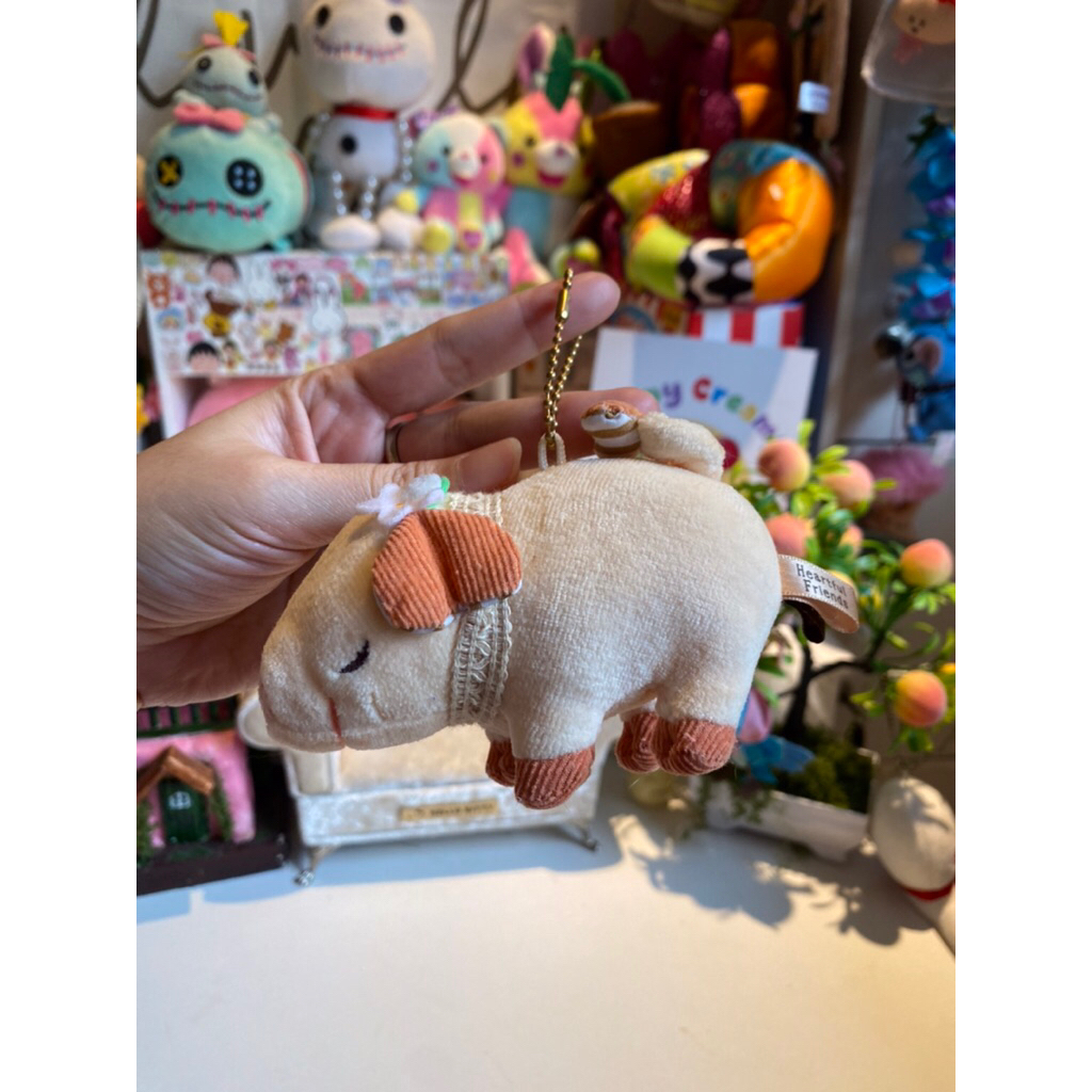 keychain pig heartful friends