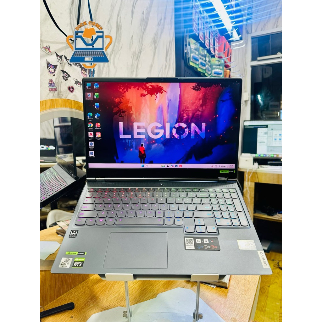 Lenovo Legion 7. RTX 2070 8Gb. core i7 gen 10. ram 16/512gb ssd. normal