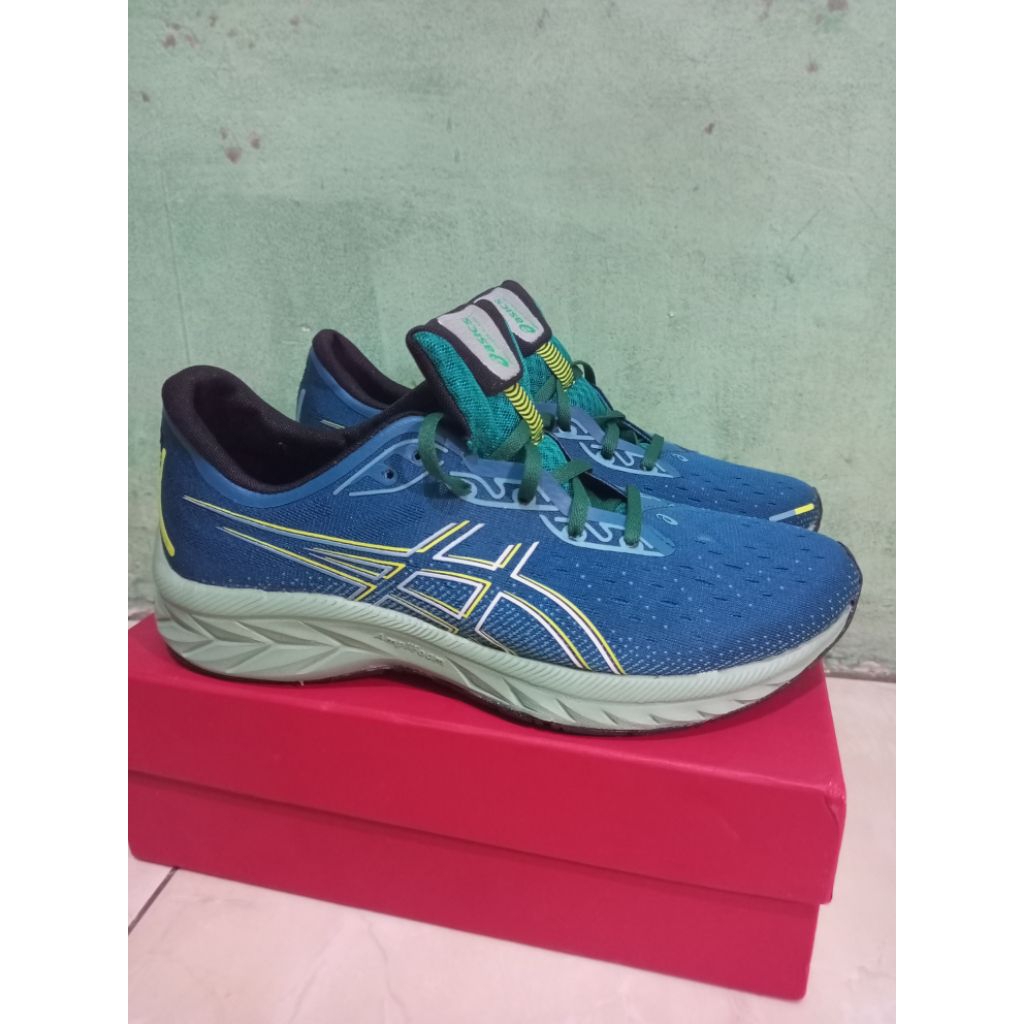 sepatu volly second