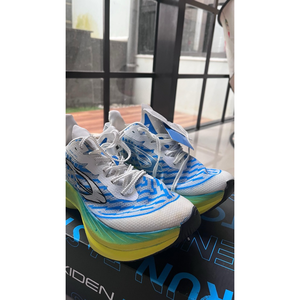 SEPATU tenis lotto / Running shoes 910