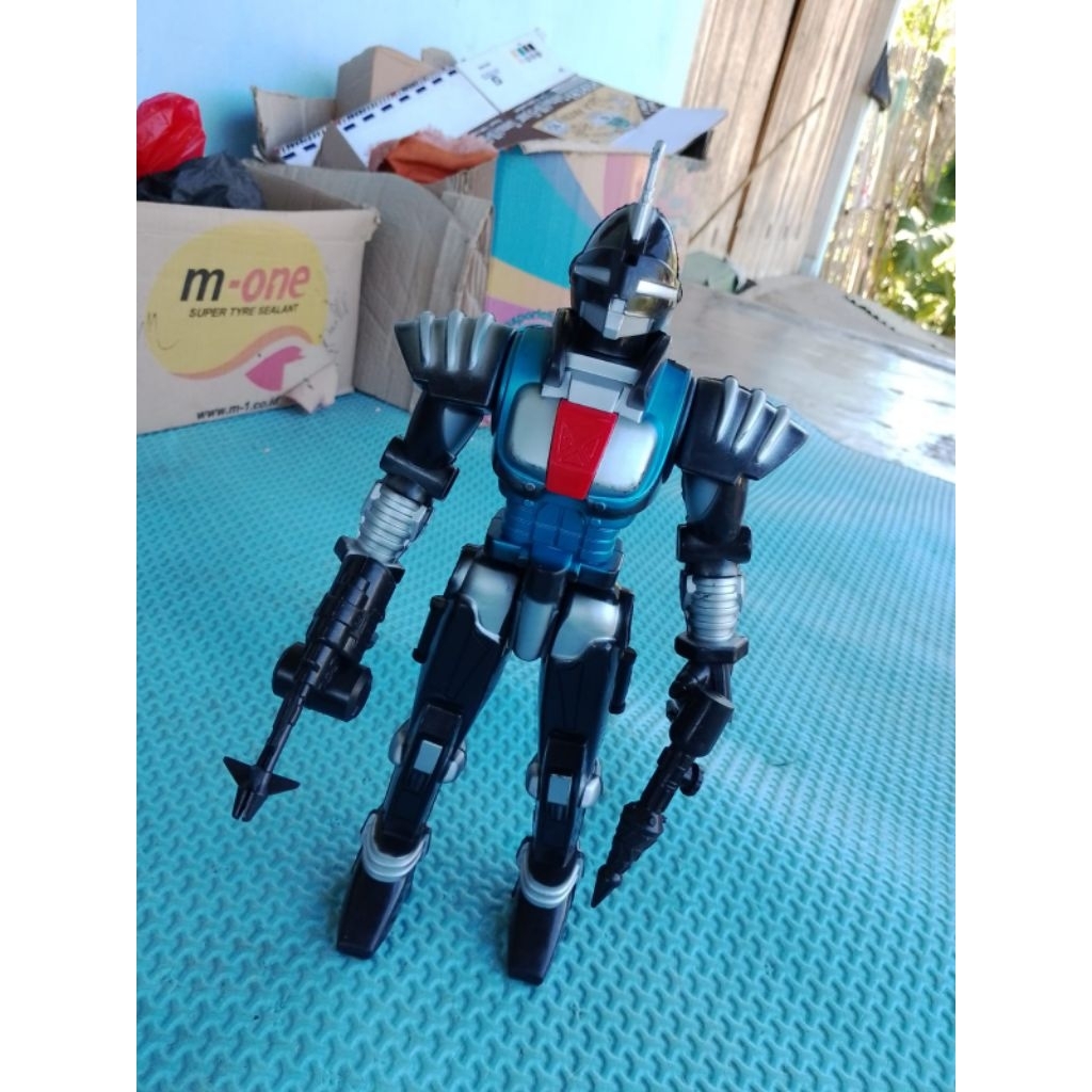 mainan robot gundam