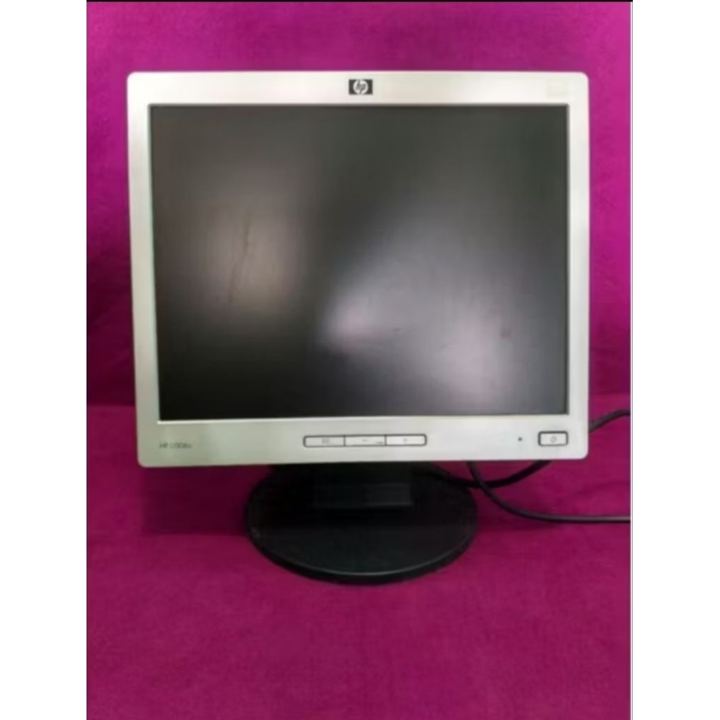 monitor Pc merk Hp 15 inch