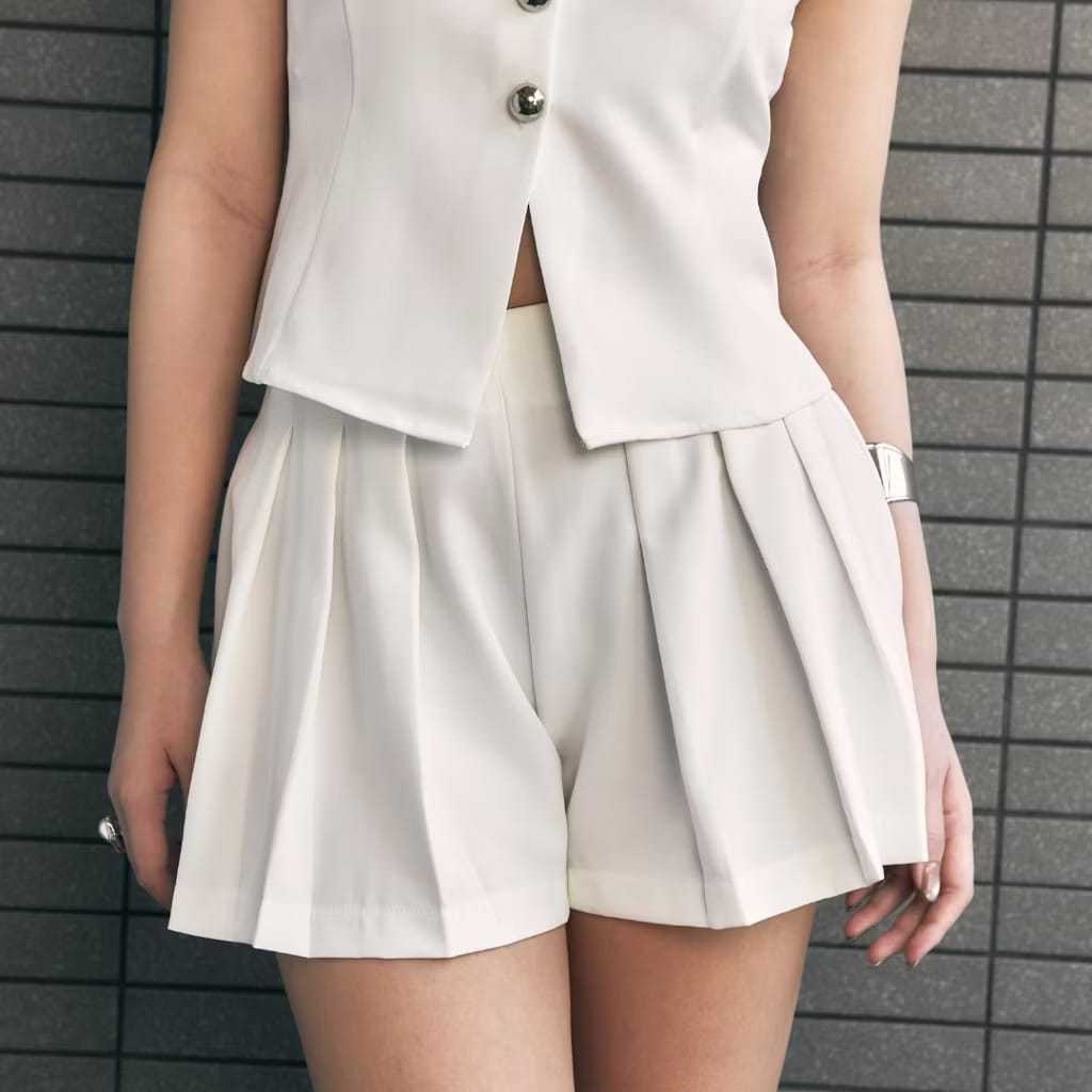99miracleshop x Kiara Virly - Loyal Shorts | Celana Pendek Wanita