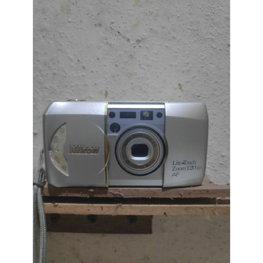 kamera analog nikon lite touch 120 ED