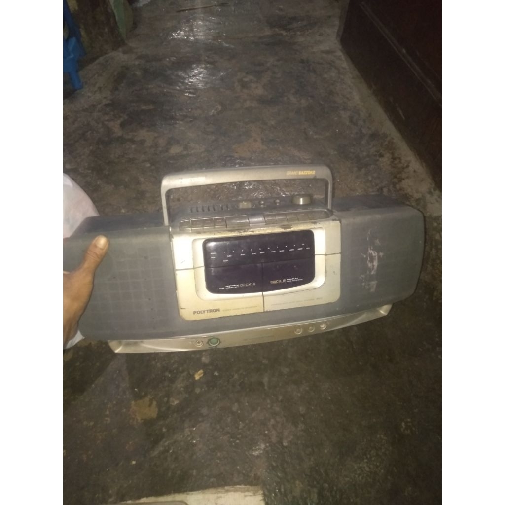 Boombox polytron GB-331 Grand Bazzoke ( minus cek deskripsi )