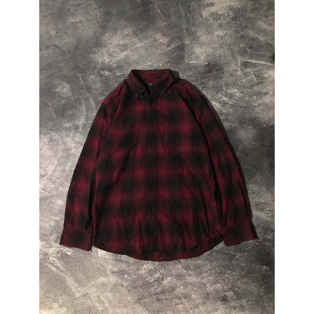 UNIQLO VETERANO SHIRT SECOND LIKE NEW