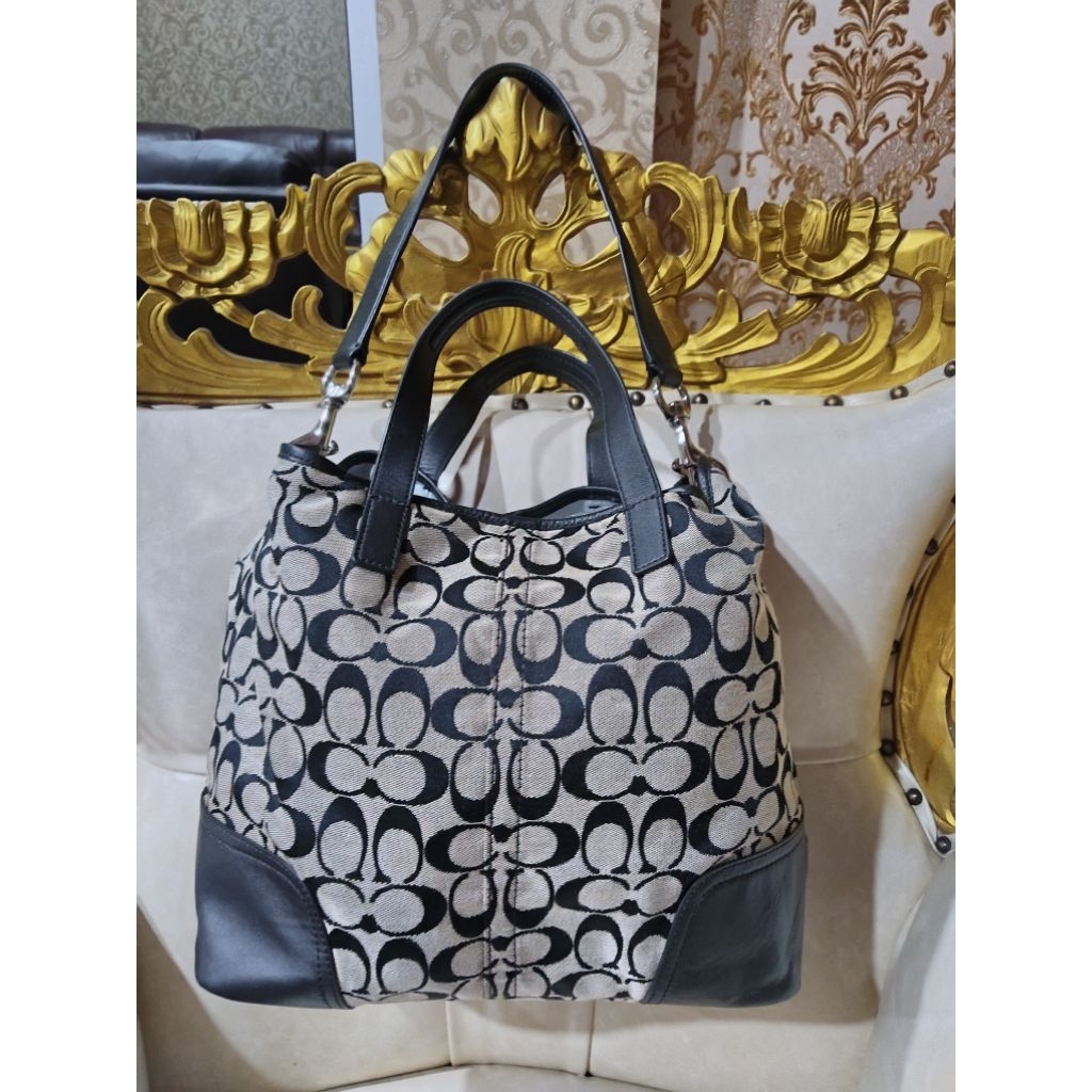 Tas COACH bekas pemakaian, second seken preloved