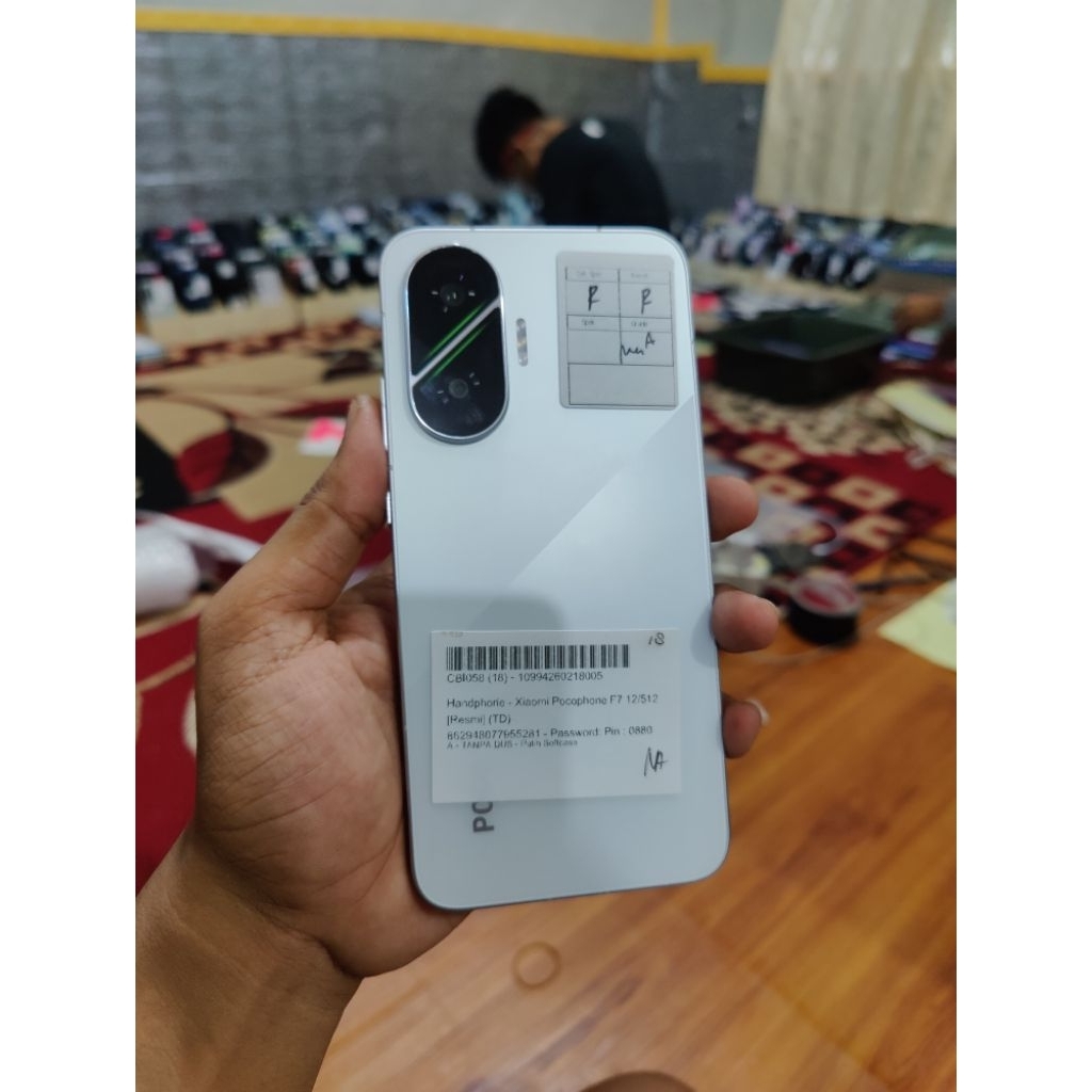 Poco F7 12/512 Second Handphone
