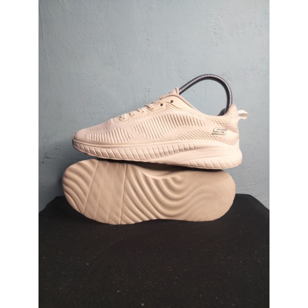 Skechers Boobs