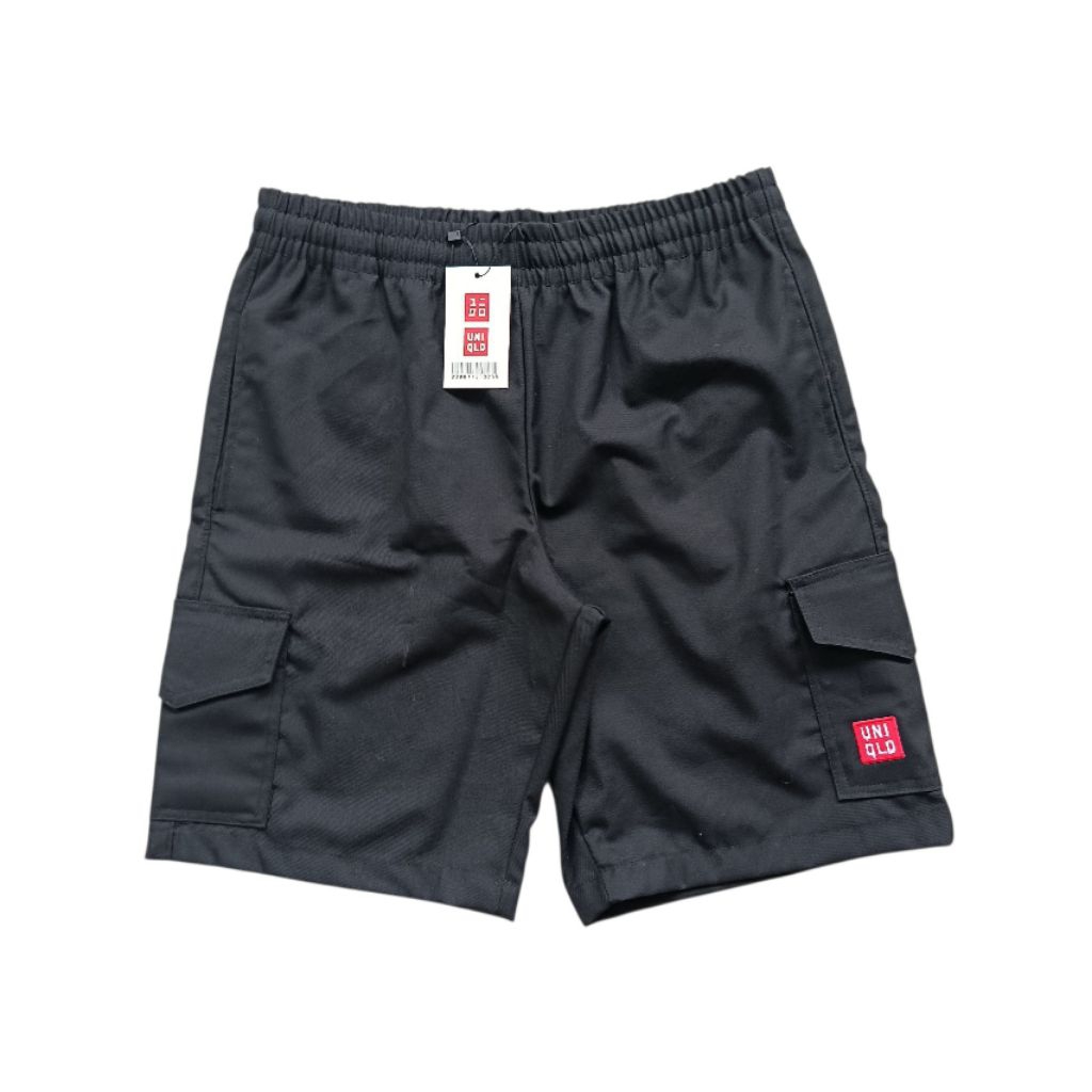 Celana Pendek Cargo Branded Uniqlo