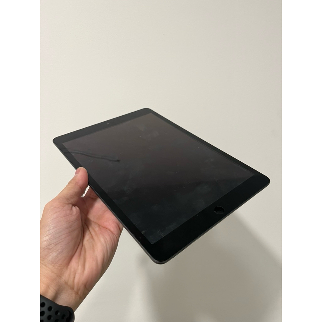 iPad 8 Lock iCloud Sisa Kanibalan