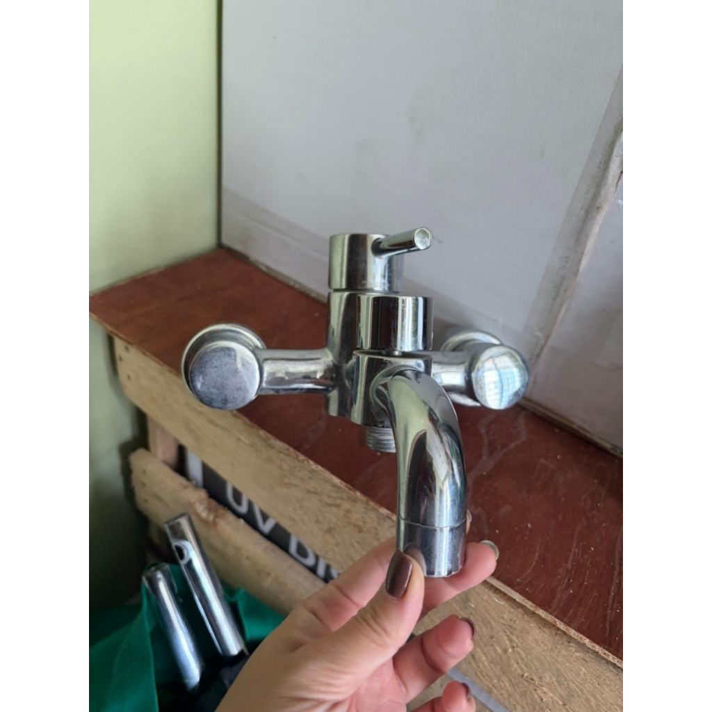 TOTO Kran Shower & Bathtub