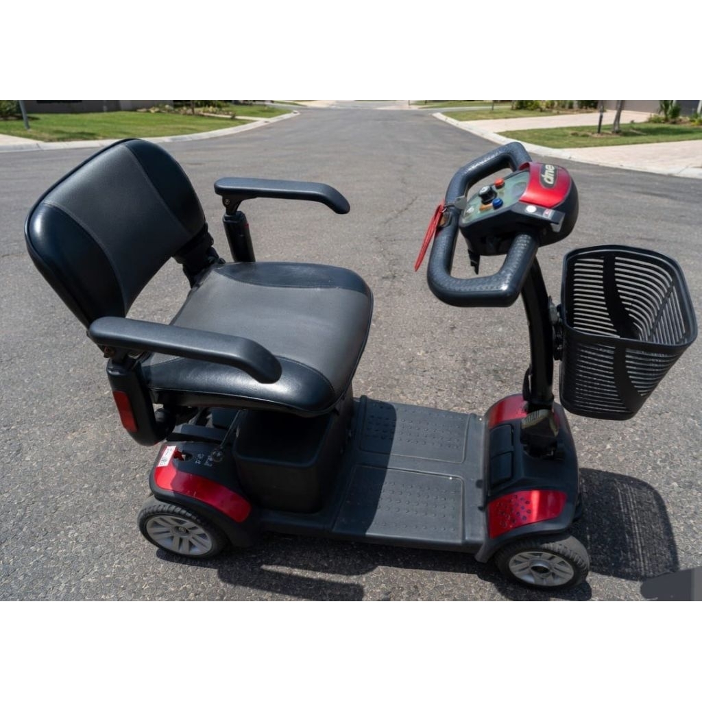 Scooter Roda 4 Built Up merk Drive Motor Mobil Listrik 24v Untuk Difable atau jalan2 keliling komple