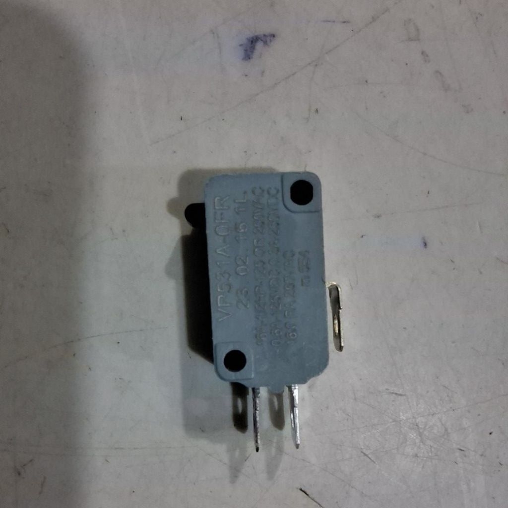 Micro Switch Limit Switch Abu-Abu Panjang (Deco) 16Ampere