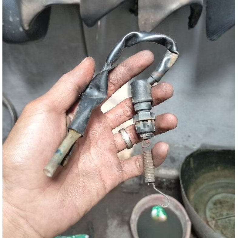 SWITCH REM BELAKANG R15 V3 & VIXION R VVA SECOND ORIGINAL