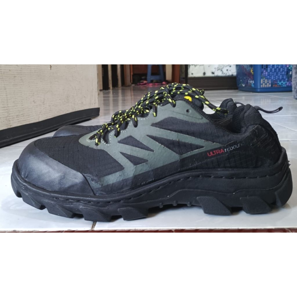 Sepatu safety Krisbow 42 second
