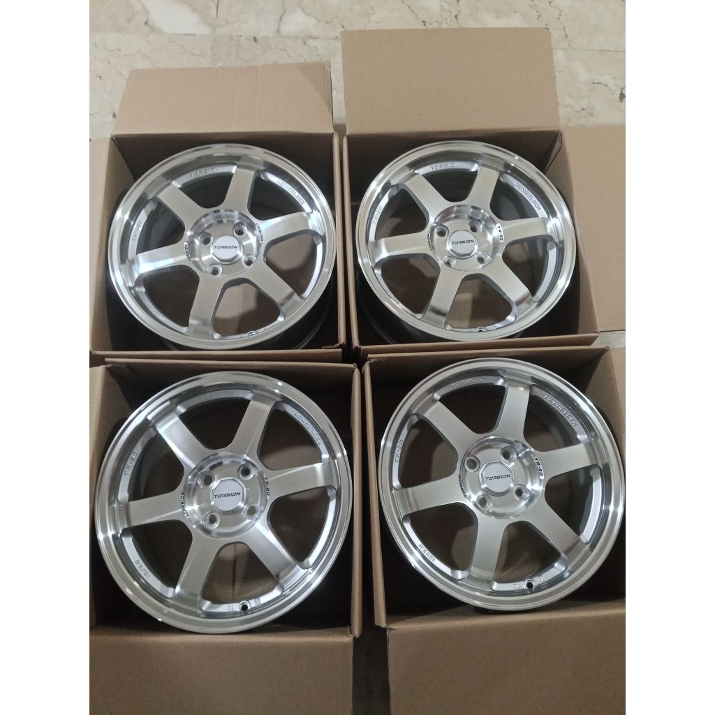 TORSION TR30 Velg Ring 16 | 4 - 100 | 41 | SILVER FACE LIPS POLISH