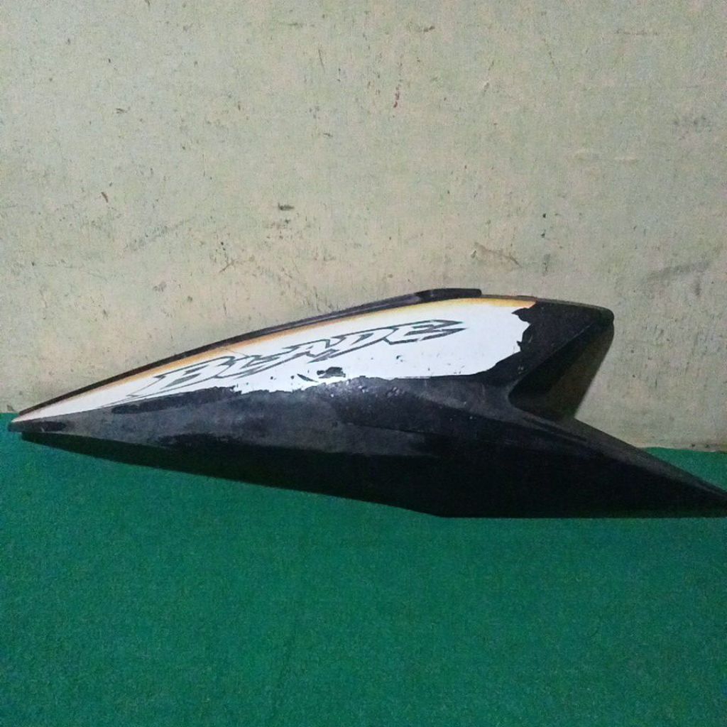 body belakang bagian kanan Honda Blade 110 old lama original