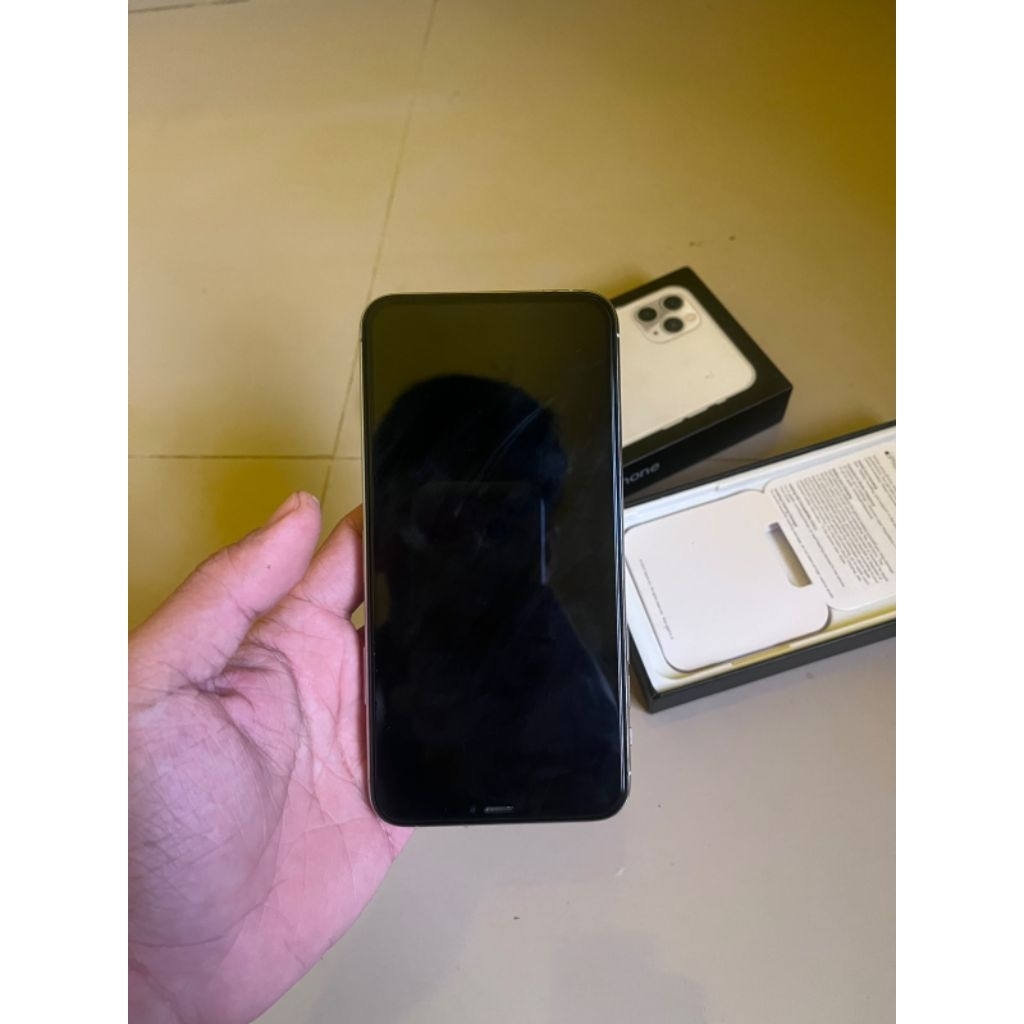 iphone 11 pro max 256 mati total