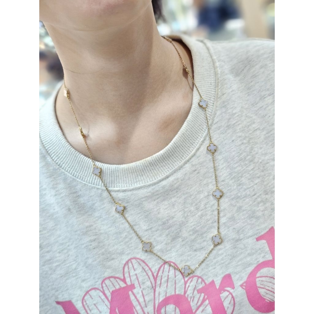kalung bunga pink gradasi putih panjang