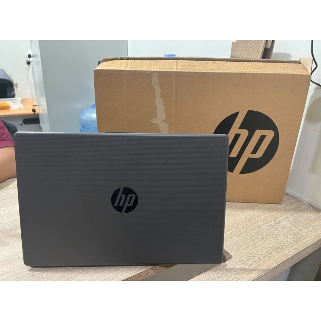 Laptop HP 245 G10 14inc