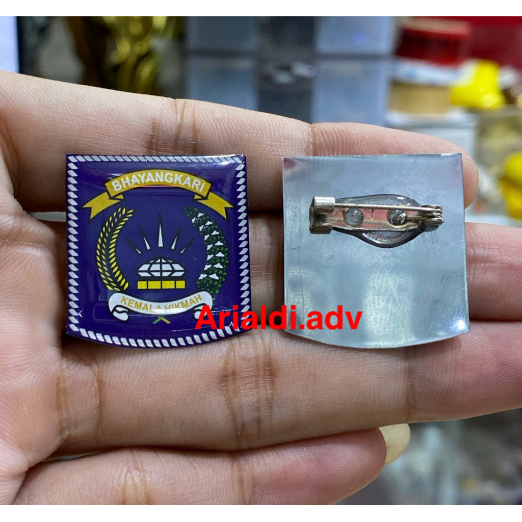 pin BHAYANGKARI Pin bhayangkari lapis resin peniti