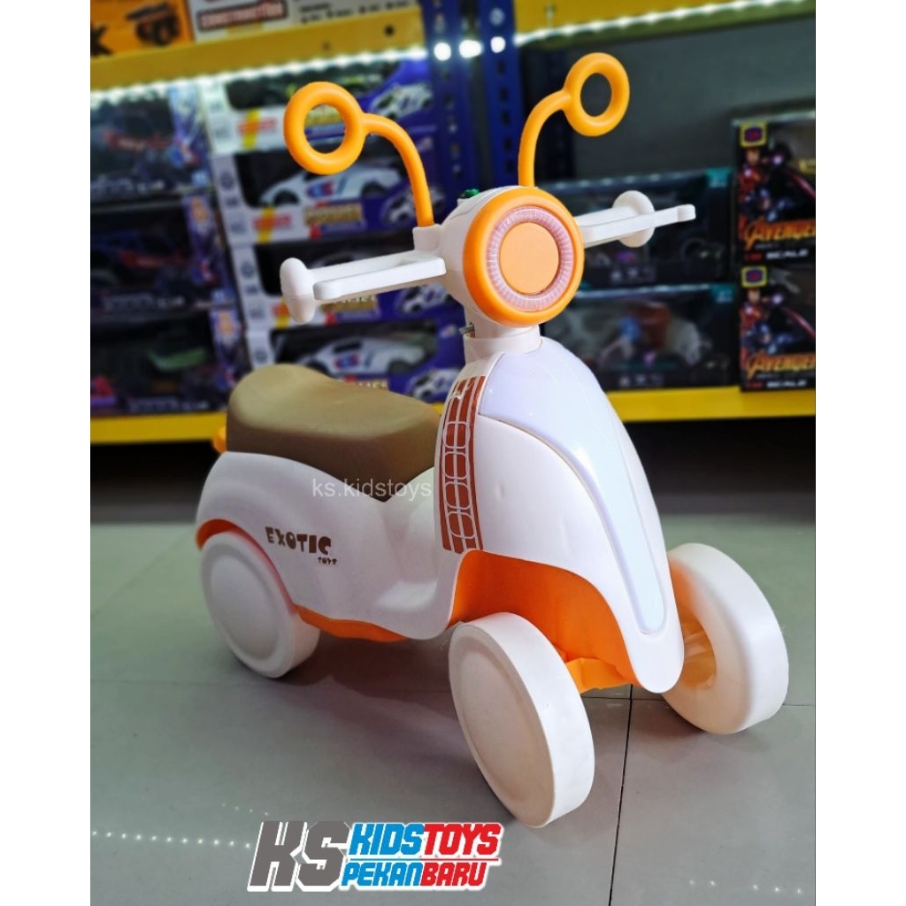 Mainan vespa dorong motor anak roda 4 bike.KHUSUS INSTAN.