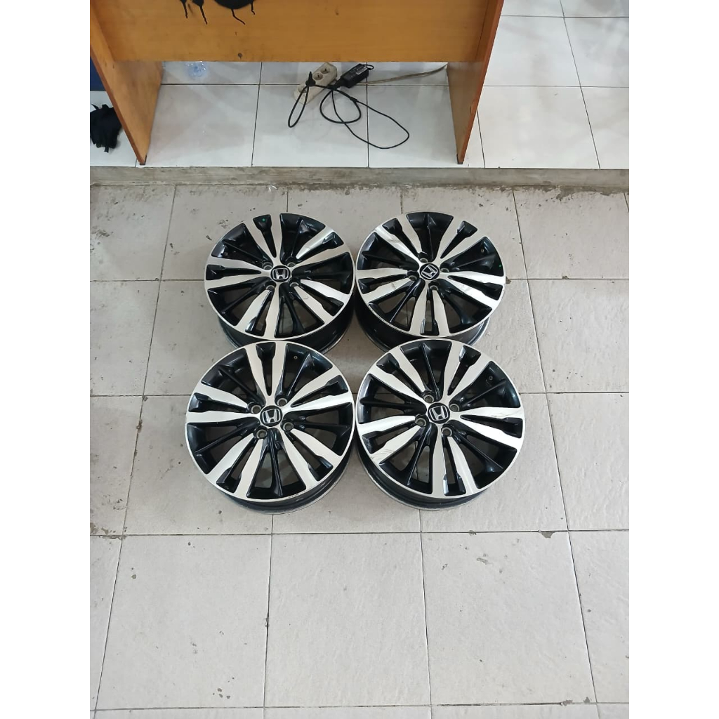 VELG MOIBL BEKAS R16 VELG STD JAZZ R16 LEBAR 6 PCD 4X100 ET53