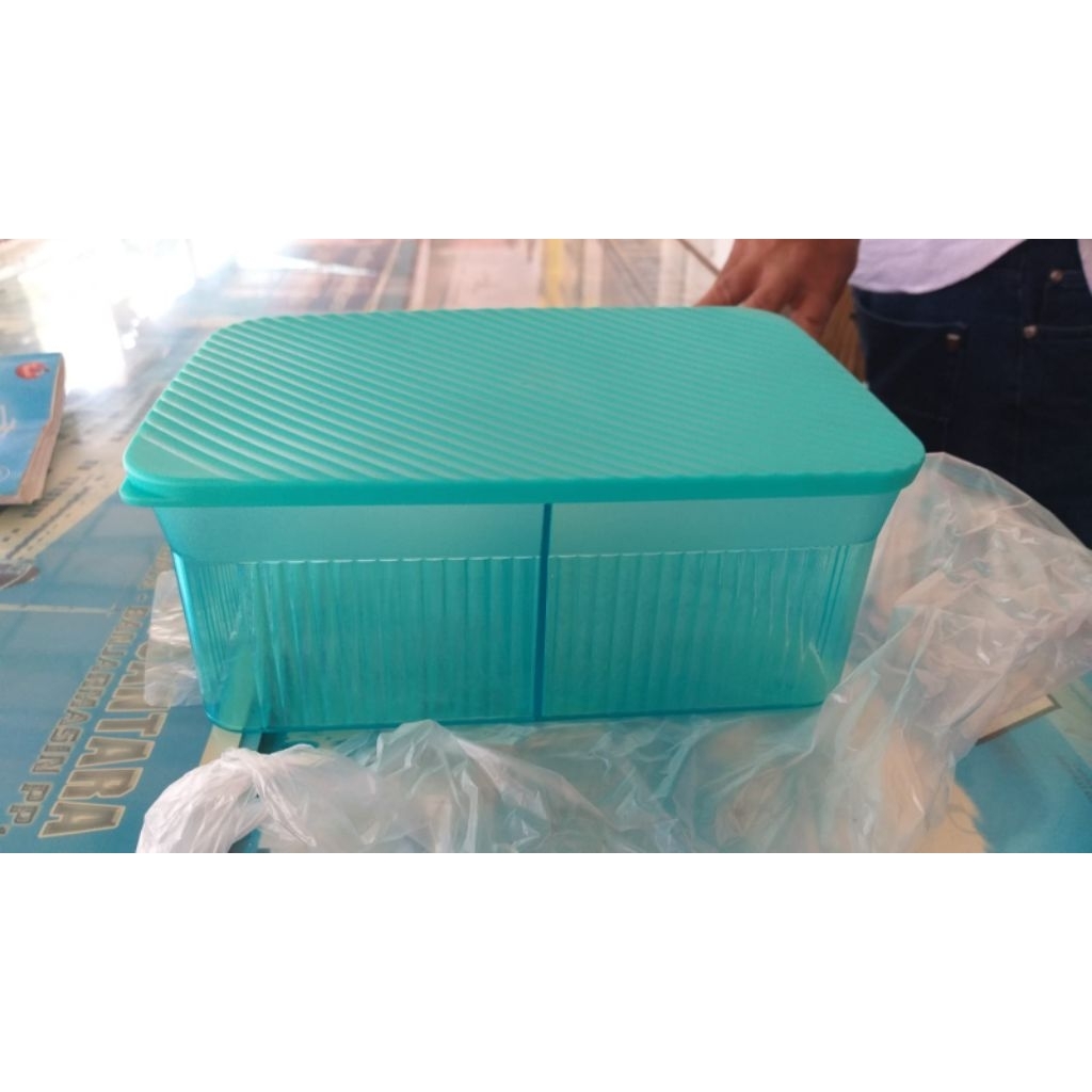 Tupperware snack it biru tosca