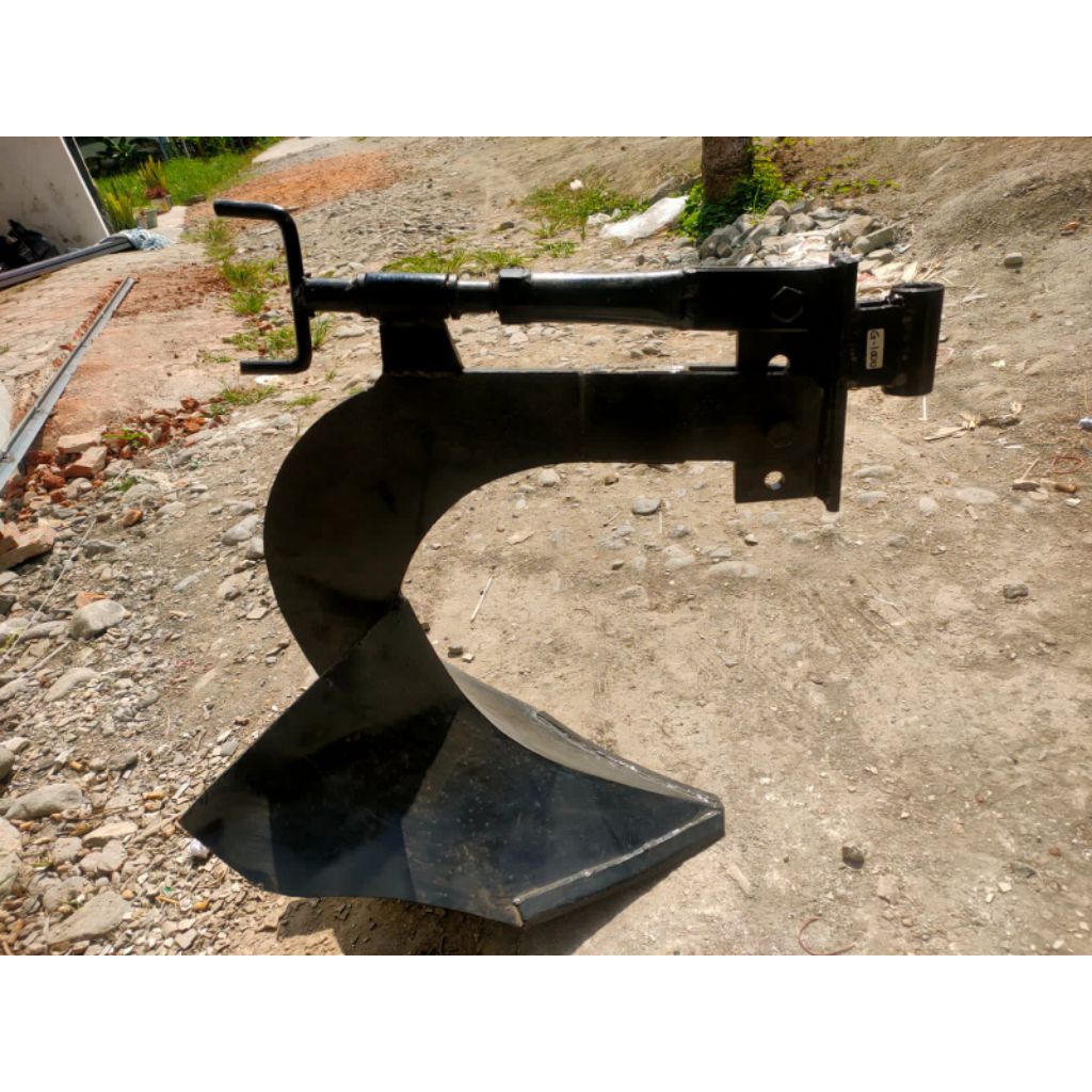 Singkal bajak kupu kupu traktor g1000 boxer