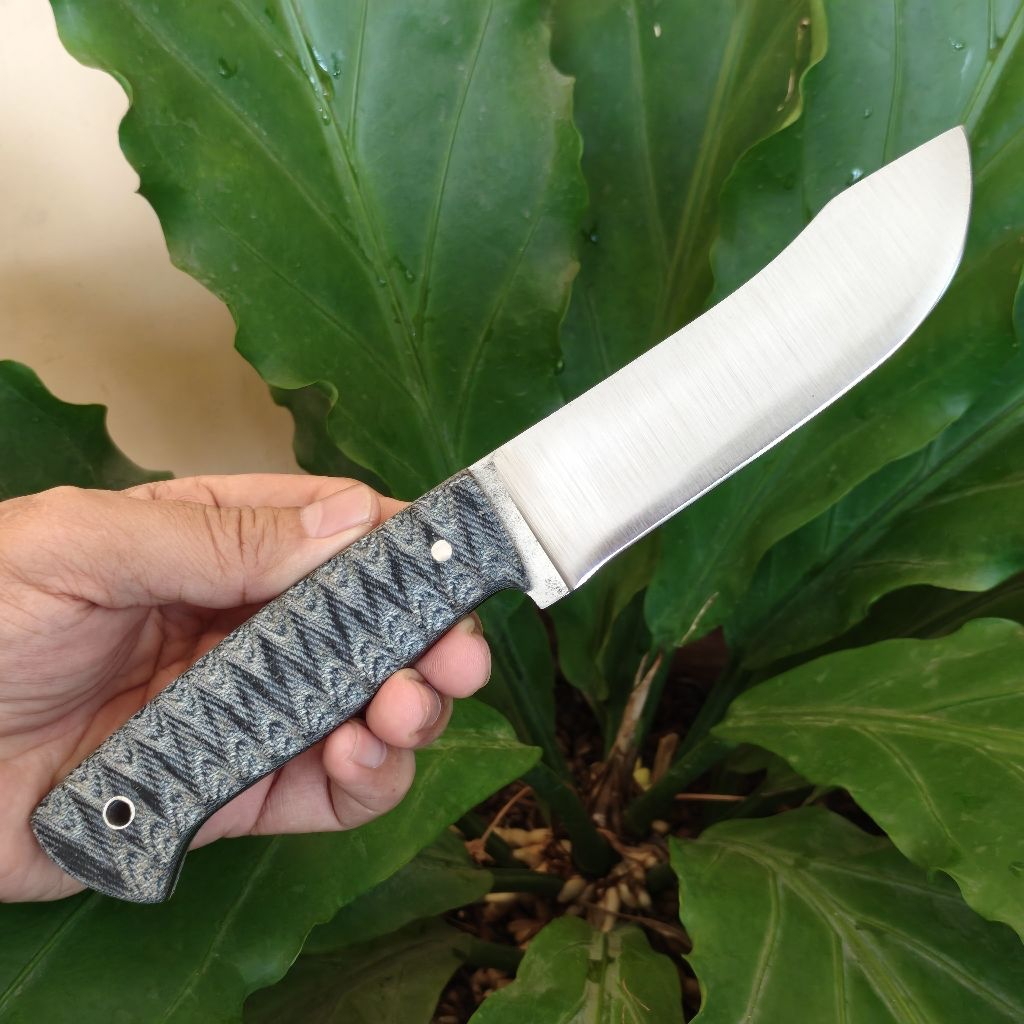 HSS Handmade Fulltang Nesmuk Skinner knife. Pisau dapur dan seset dengan material baja HSS dan handl