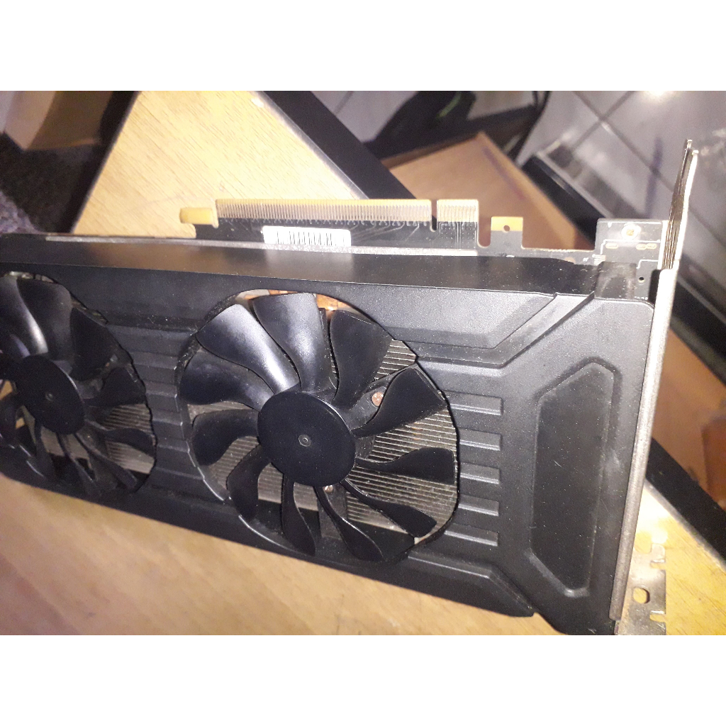 VGA P104 100 8GB | GT 720 2GB