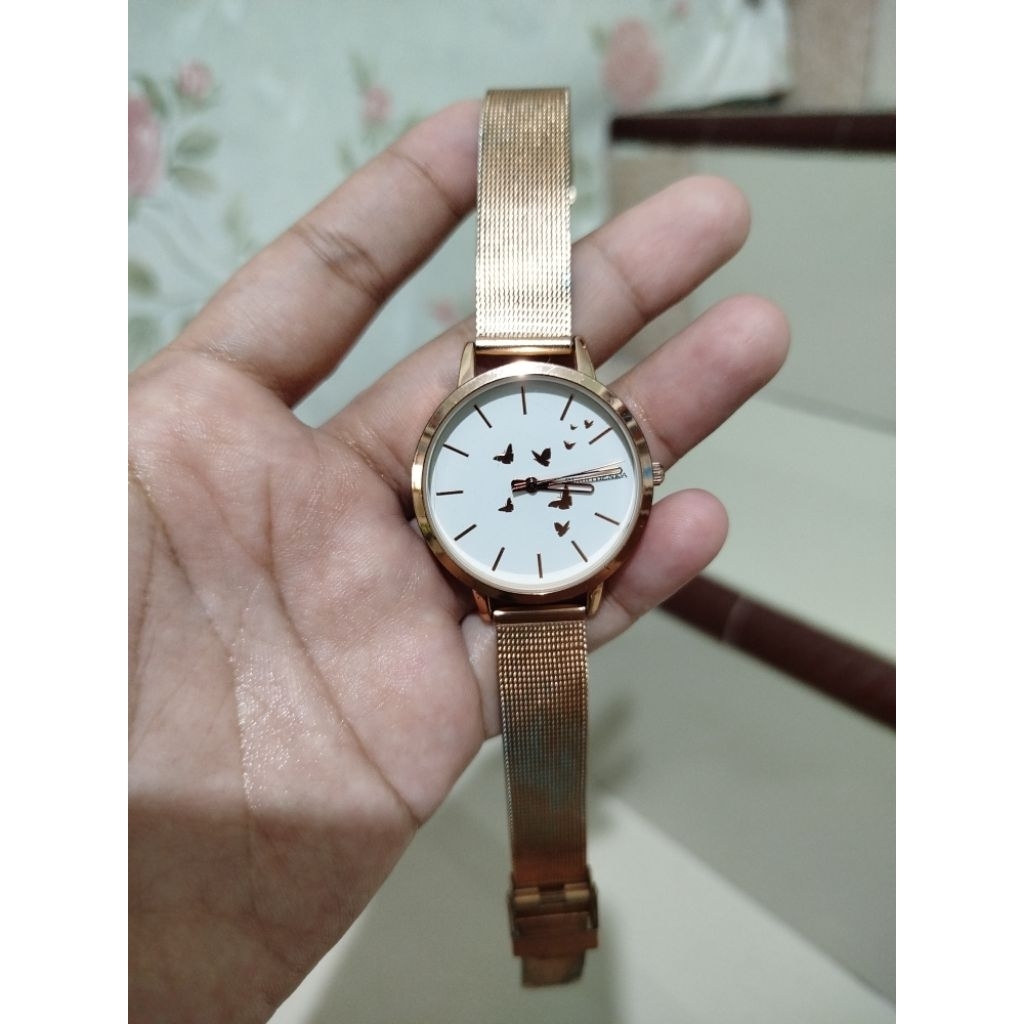 JAM TANGAN SECOND BRANDED MURAH - JAM TANGAN WANITA MODERN SECOND - JAM TANGAN WANITA