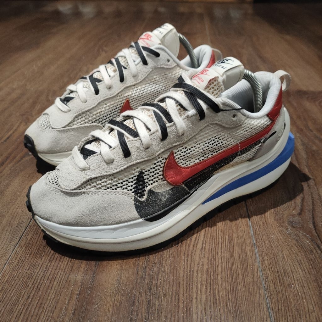 (Preloved) Sepatu Nike Sacai Size 40.5