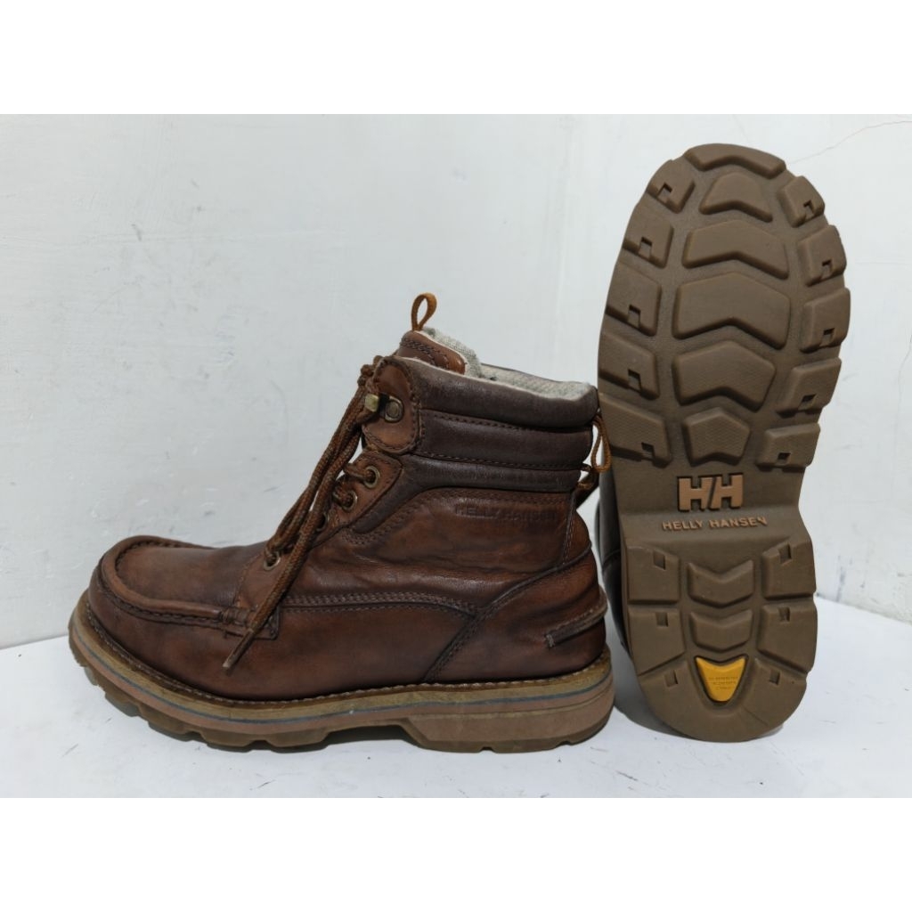 Sepatu Boots Mocto Helly Hansen, Size 41