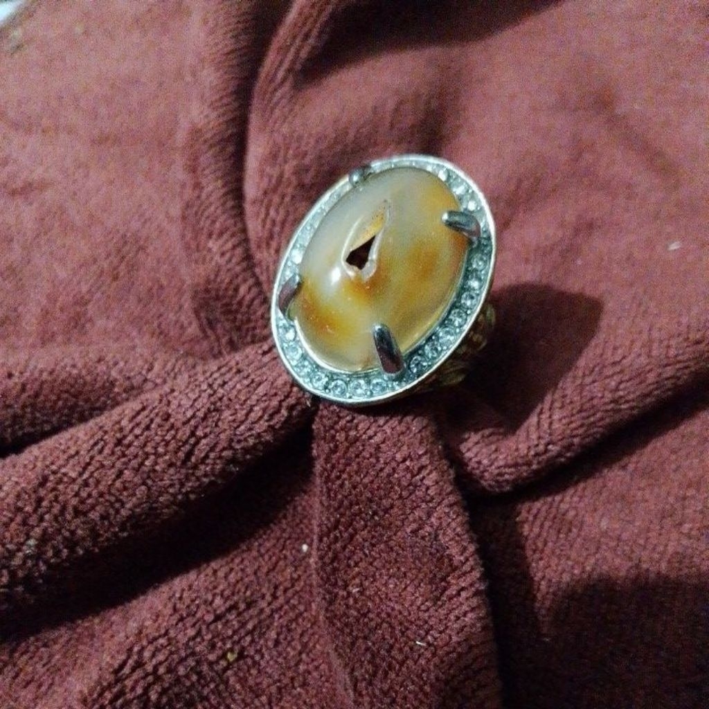 Batu combong jumbo kristal alami