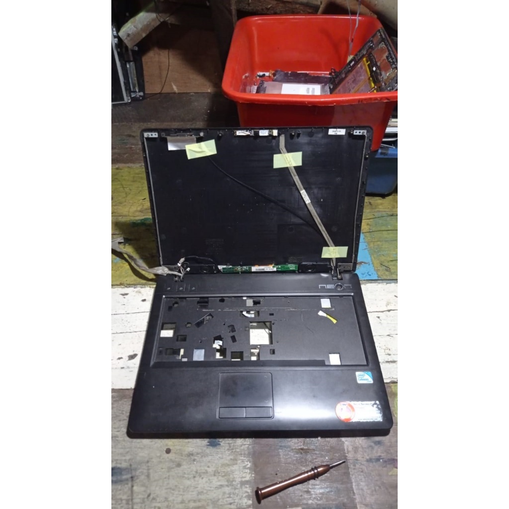 Inverter lcd axioo mnc