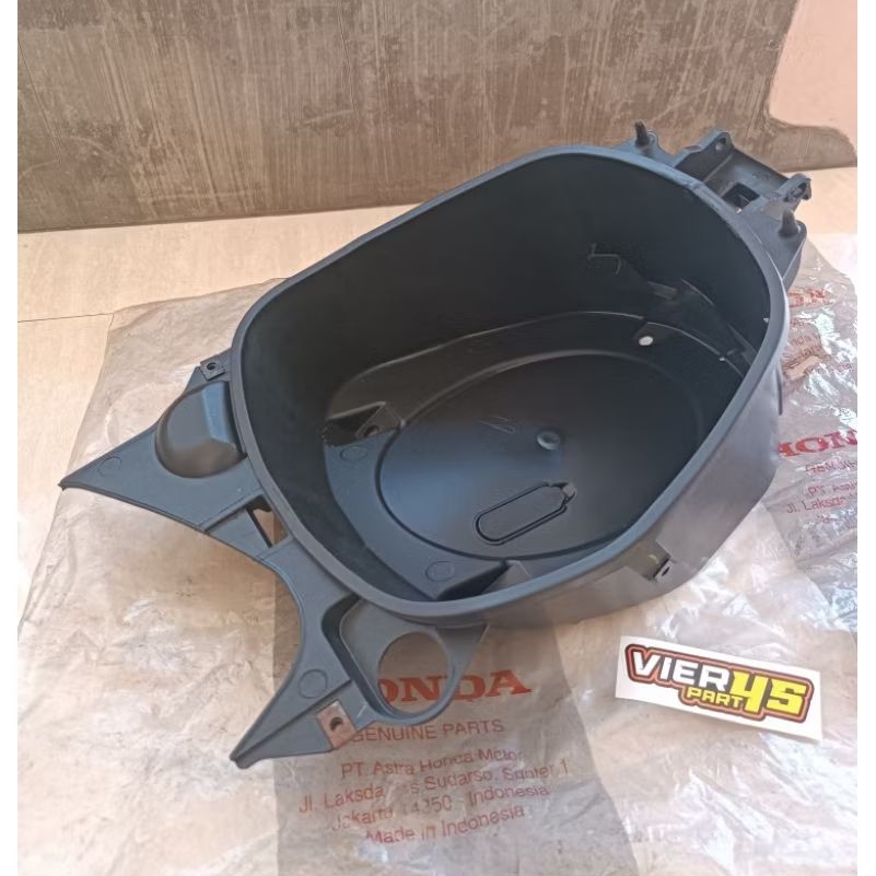 Box bagasi engsel jok vario 110 techno vario110 karbu original AHM 8125A-KVB-N50