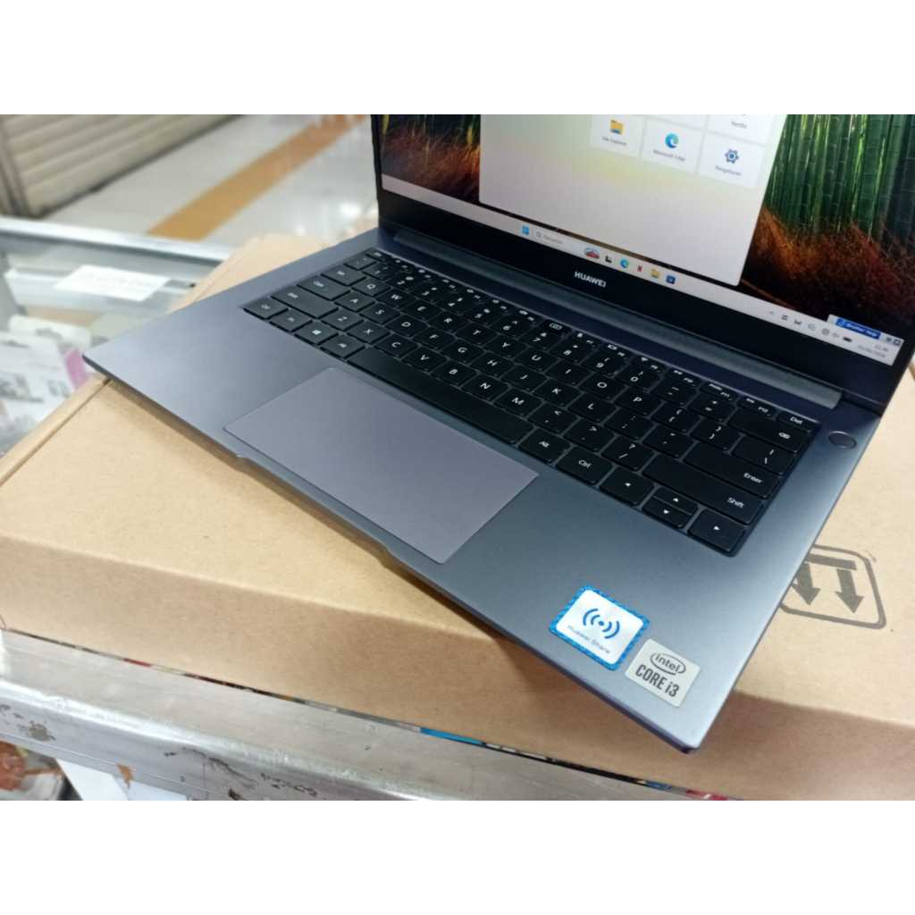 Laptop Leptop Second Bekas Huawei nbB-WA19 Core i3-10110u Ram 8gb Ssd 256gb 14 INC
