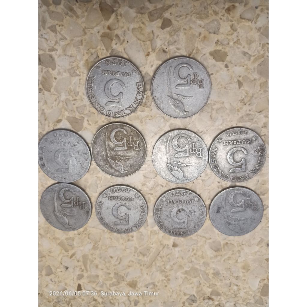 Uang koin 5 Rupiah indonesia