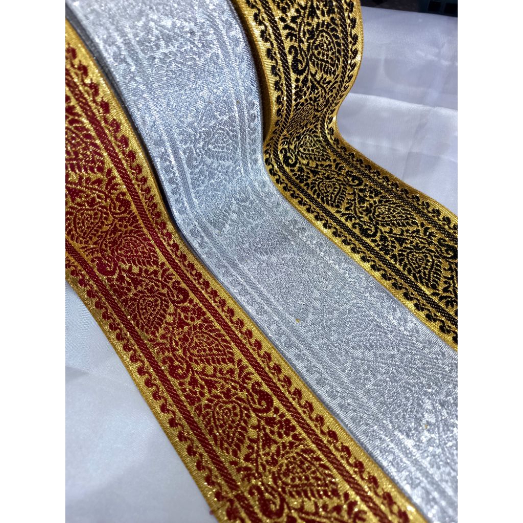 Tepi India 6 cm /renda tepi lebar 6 cm isi 20 meter /renda bunga /tepi mas motif /renda bordir motif