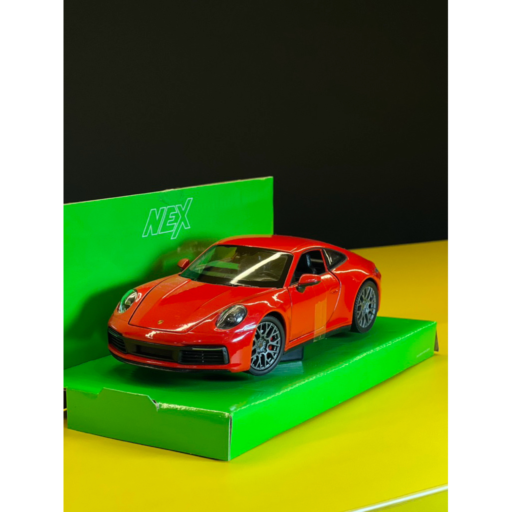 DIE-CAST WELLY PORSCHE 911 CARRERA 4S SCALE 1:24