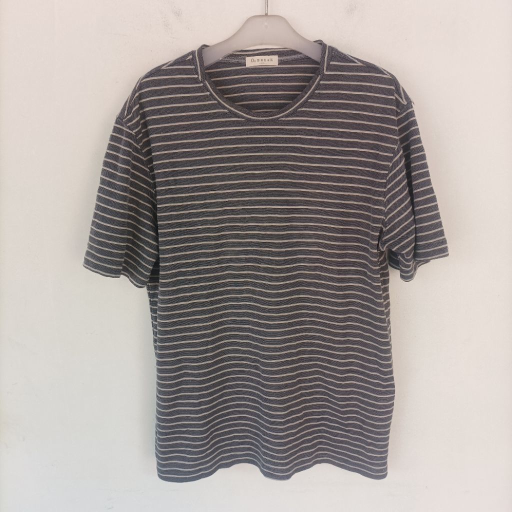 KAOS OBLONG PRIA SECOND O2 BREAK SIZE L TC045