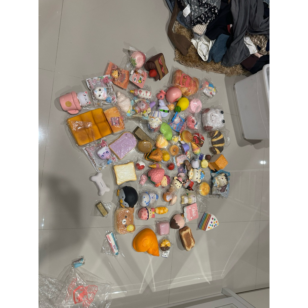 (LICENSED AND RARE) super rare cafe de N, ibloom, punimaru, cutie creative, eric, ksi, sanrio, chawa