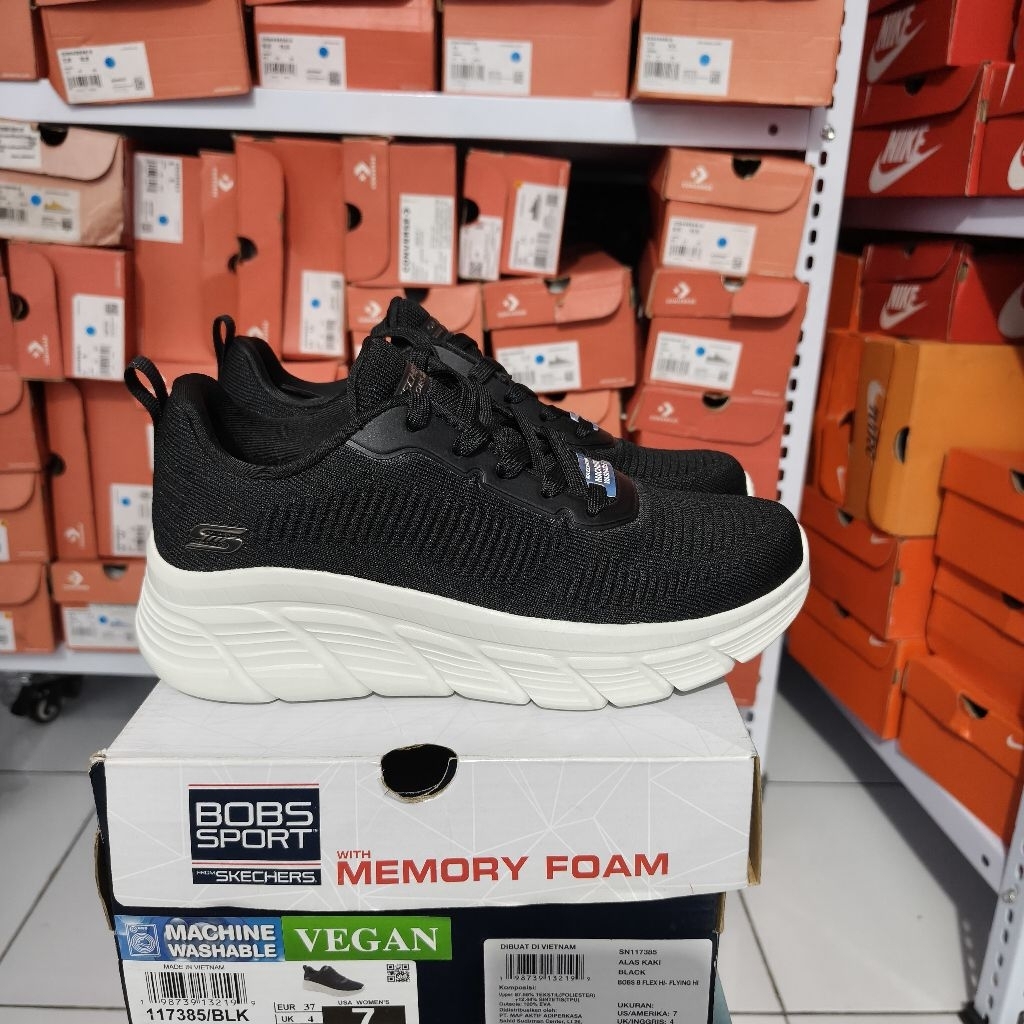 SEPATU WANITA SKECHERS BOBS MEMORY FOAM SPORT