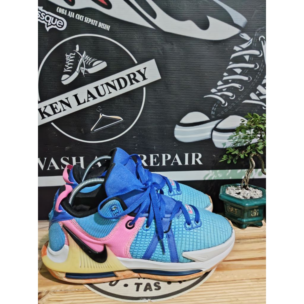 Sepatu Basket Nike Lebron Second Originl 43 /27,5cm