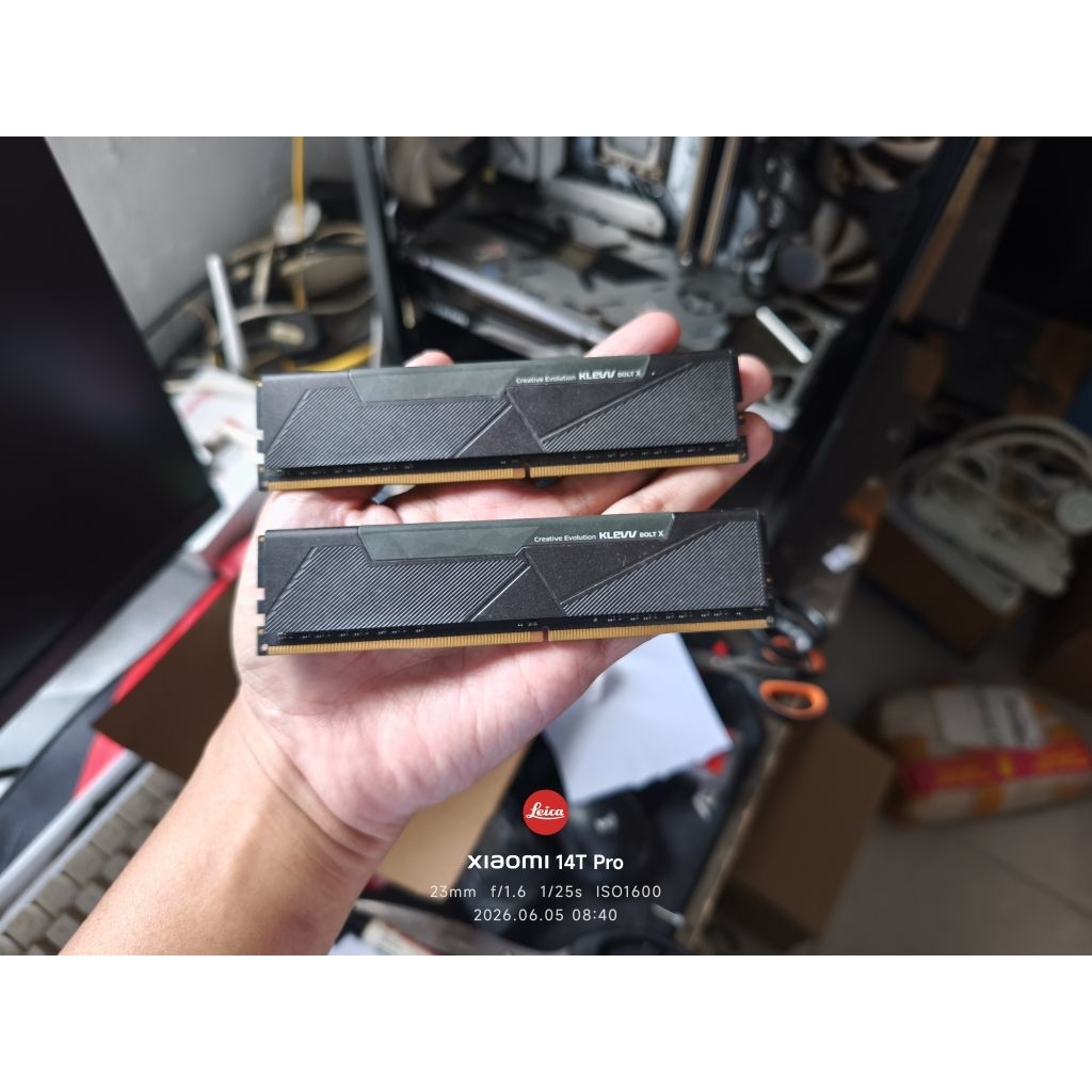 Klevv bolt x 16GB 8x2 ddr4 3200mhz