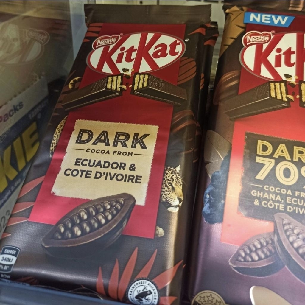 Kitkat Dark Cocoa Ecuador & Cote D'Ivoure Chocolate Lotus Biscoff Kit Kat Mini Moments Limited Editi
