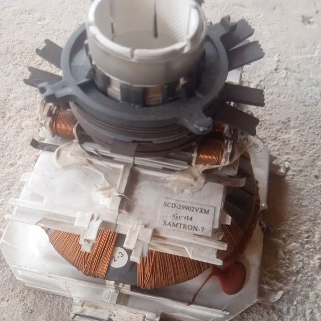 Defleksi(yoke)tvpolytron29inchslim