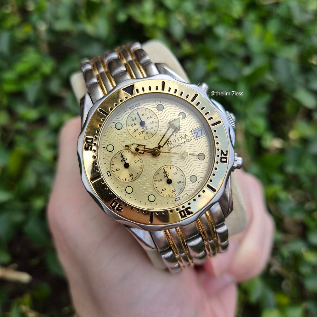 Jam tangan Bulova chronometer quartz chronograph 23K gold plated ref 1F28M 132054